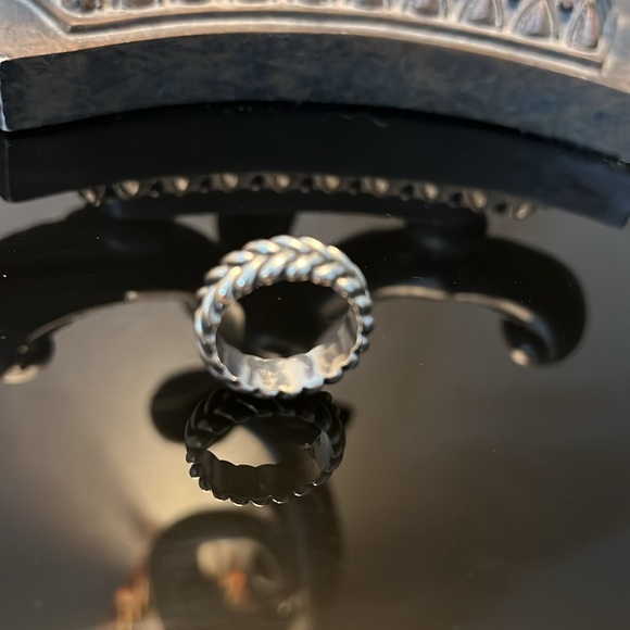 Retired James Avery Double Woven Braid Ring- Size 9 - Picture 4 of 5
